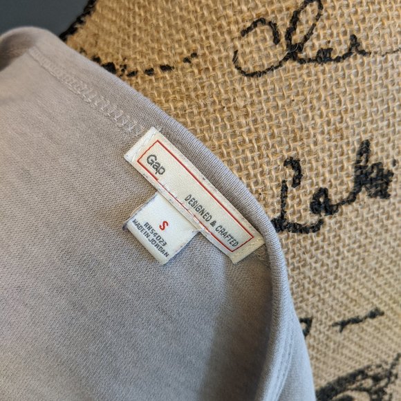 🛍️ BUNDLE ONLY | GAP gray flowy shift top Small - Picture 4 of 10